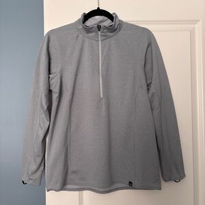 Patagonia Capilene Midweight Baselayer in Light Gray Size M